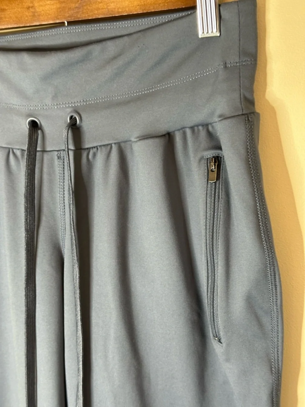 Maurices Pull On Dark GrayTraveler Joggers - XS 26” Inseam